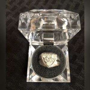 Mens Size 11 Silver Tone Ring with 6 Clear Stones, Includes Jewelry Box